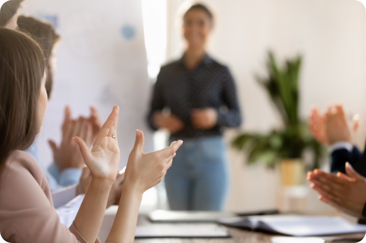 Join the B2B offer: 
“leadership communication clinics”
